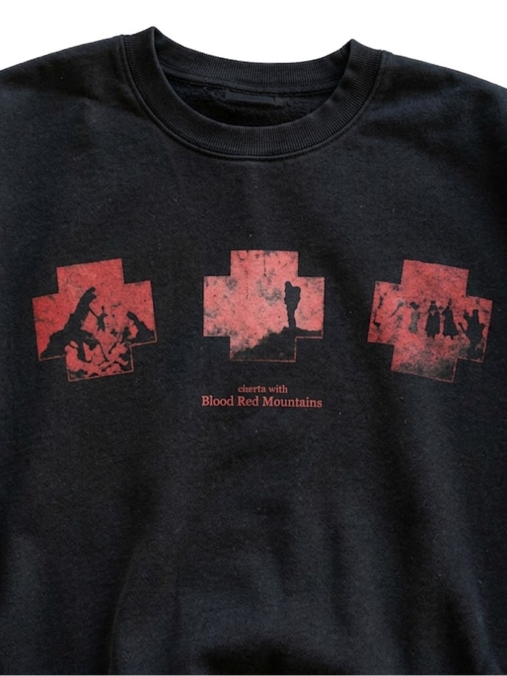 Gildan Black Crewneck Sweatshirt with Red Graphic - Picture 2 of 2
